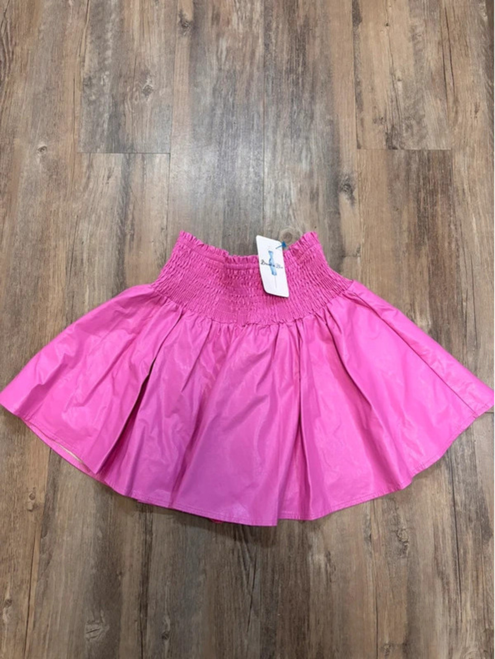 Faux leather pink skort